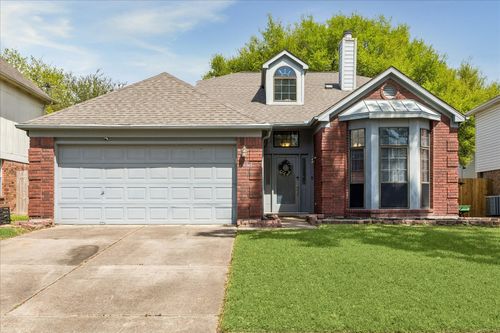6915 Redwood Falls Dr, Pasadena, TX, 77505-4430 | Card Image