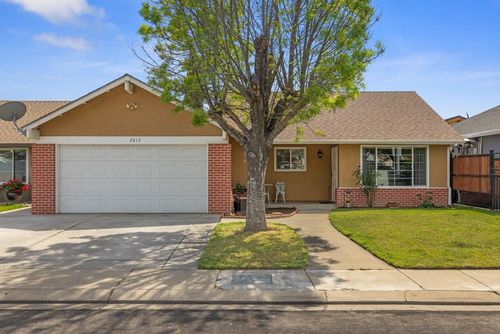 2012 Ridgecrest Drive, Modesto, CA, 95351 | Card Image