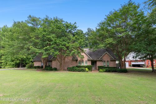 6760 Autumn Oaks Dr, Olive Branch, MS, 38654-6969 | Card Image