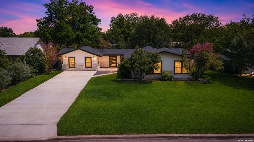 427 Laramie Dr, San Antonio, TX, 78209-2426 | Card Image