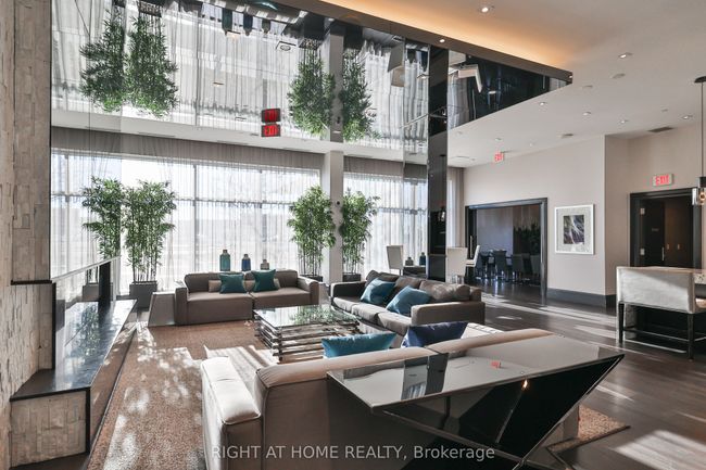 1508 - 65 Speers Rd, Condo with 2 bedrooms, 1 bathrooms and null parking in Oakville ON | Image 25