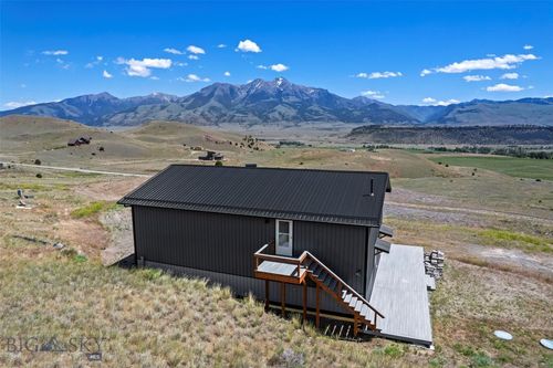 52 Arcturus Dr, Emigrant, MT, 59027-6090 | Card Image