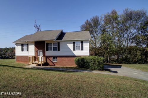 567 Joshua Dr, Dandridge, TN, 37725-4659 | Card Image