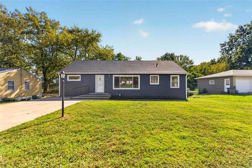 3211 Berry Road, Kansas City, KS, 66208 | Card Image