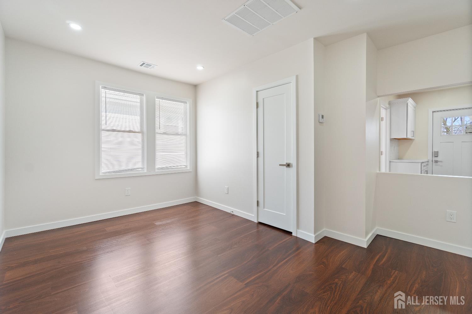 Residential Lease in Plainfield 3