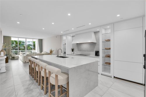 unit-414-220 Se Mizner Blvd, Boca Raton, FL, 33432-5208 | Card Image