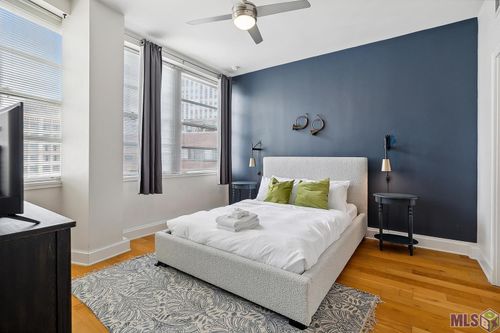 apt-1515-925 Common St, New Orleans, LA, 70112-2317 | Card Image