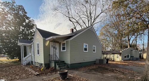 801 Perry Rd, Greenville, SC, 29609-3531 | Card Image