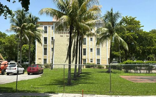apt-410b-11925 Ne 2nd Ave, Miami, FL, 33161-6165 | Card Image