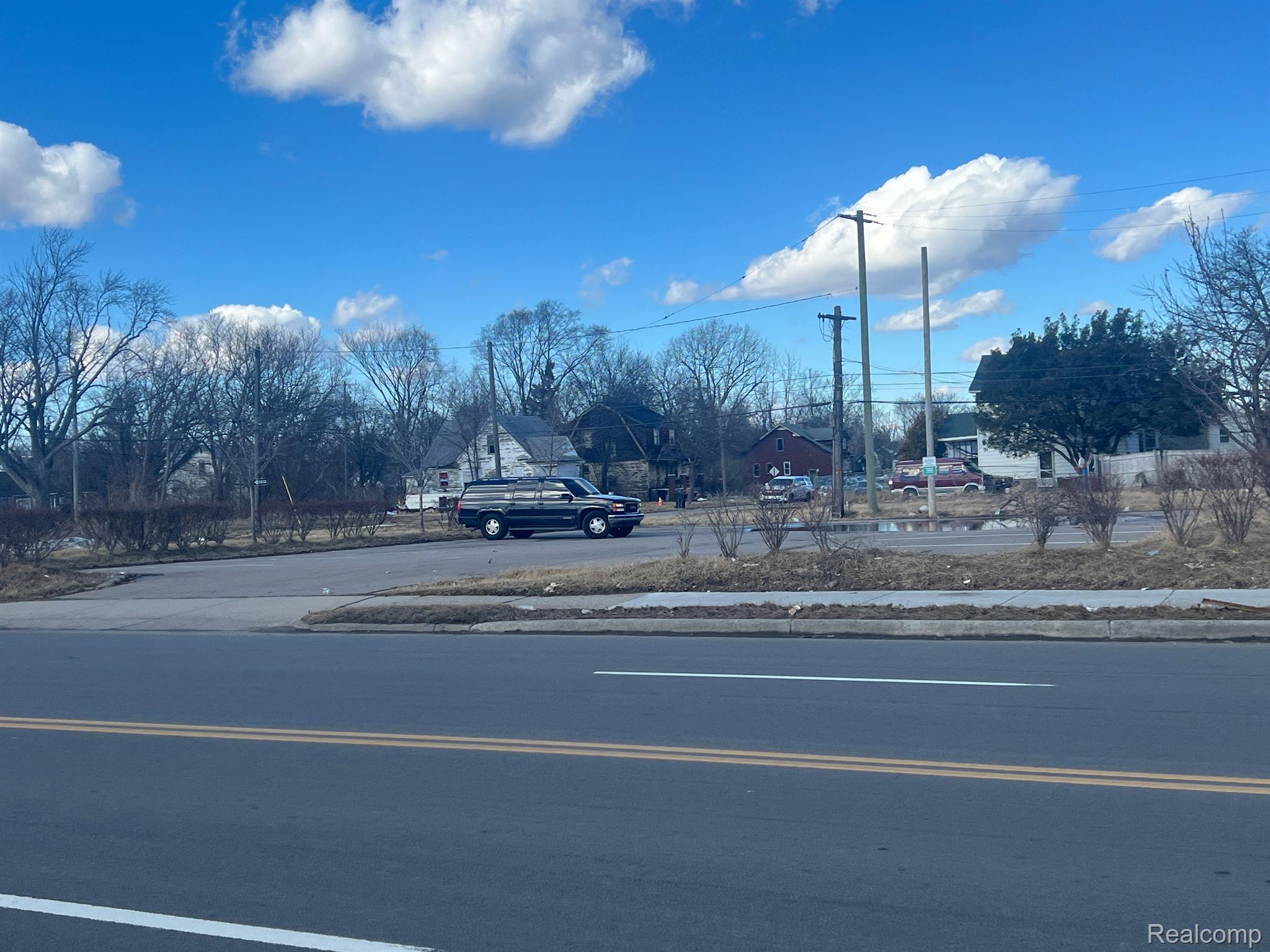 521 E Seven Mile Rd, Detroit, MI