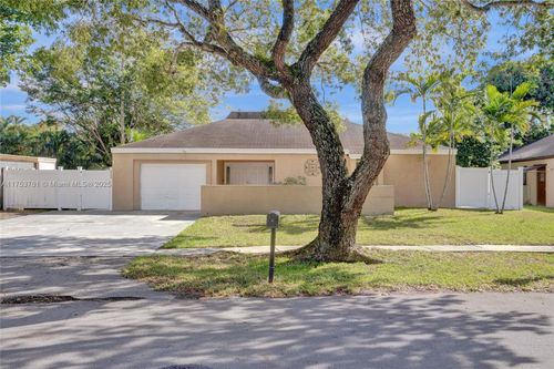 9440 Sw 49th Pl, Cooper City, FL, 33328-3407 | Card Image
