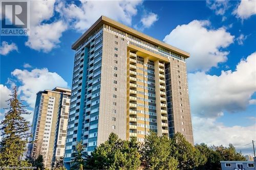 1608-375 King St N, Waterloo, ON, N2J4L6 | Card Image