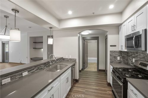 3211-24595 Town Center Dr, Valencia, CA, 91355 | Card Image