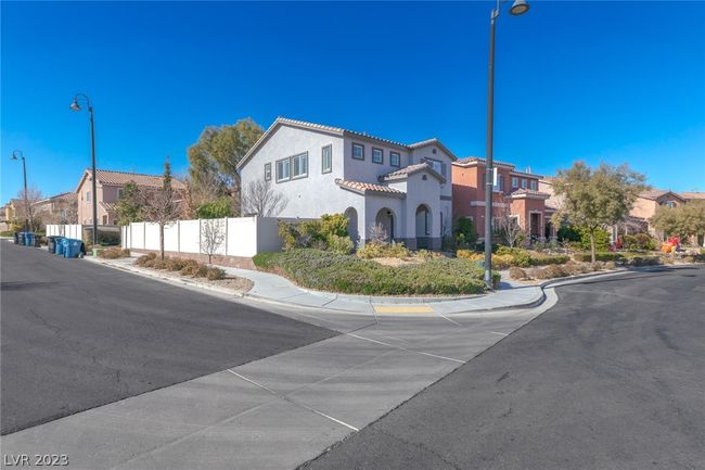 2085 Canvas Edge Dr, House other with 4 bedrooms, 3 bathrooms and null parking in Henderson NV | Image 6