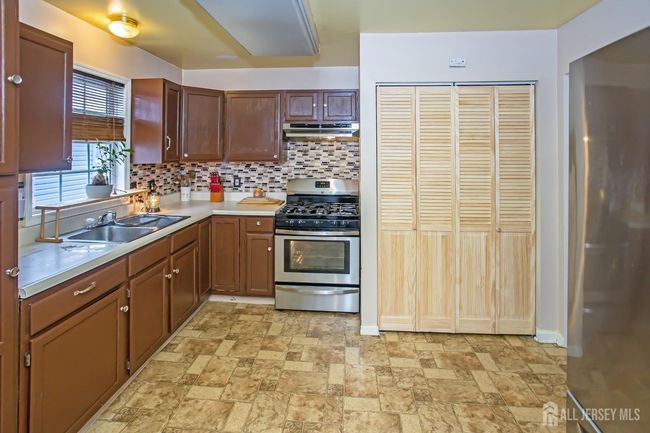 11 Milton Ave, House other with 2 bedrooms, 2 bathrooms and null parking in Woodbridge NJ | Image 11