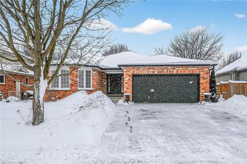 90 Kortright Rd E, Guelph, ON, N1G4N8 | Card Image