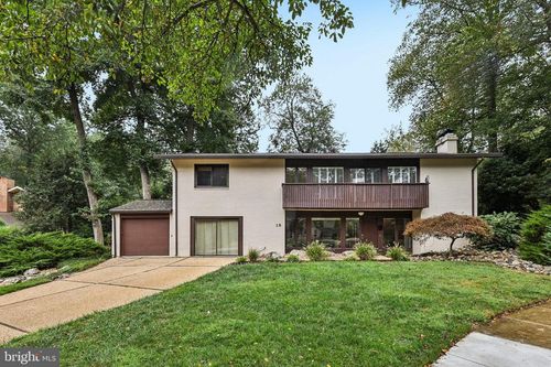 16 Watchwater Way, ROCKVILLE, MD, 20850-2742 | Card Image