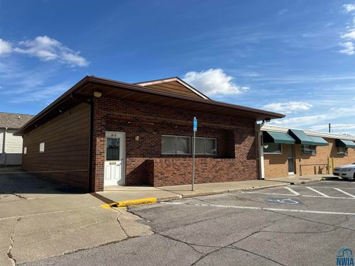 605 Ontario St, Storm Lake, IA, 50588-1844 | Card Image