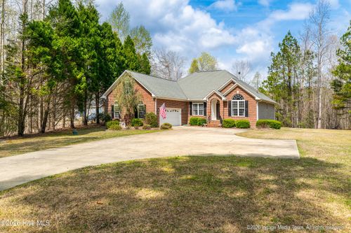 109 Deep Creek Rd, Chocowinity, NC, 27817-8433 | Card Image