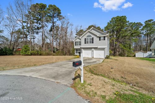 109 Trinity Dr, New Bern, NC, 28560-7959 | Card Image