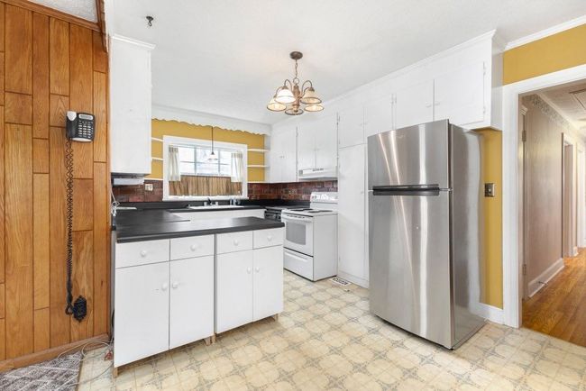 208 Ben Lomond Dr, House other with 3 bedrooms, 2 bathrooms and 3 parking in Mc Minnville TN | Image 15