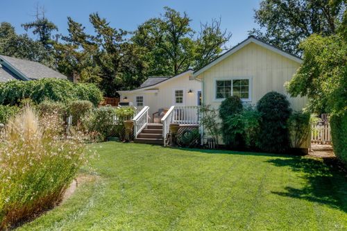 121 Laurel Avenue, Kenwood, CA, 95452 | Card Image