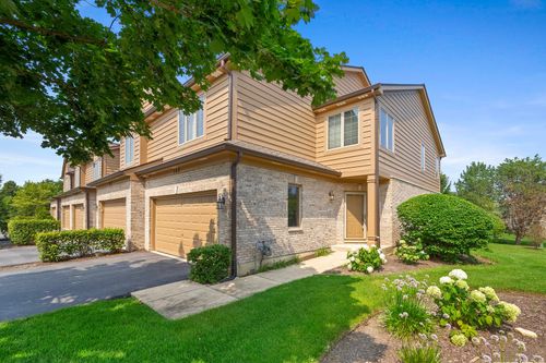 146 Santa Fe Ln, Willow Springs, IL, 60480-1199 | Card Image