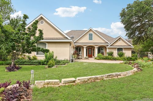 718 Park Shrs, Canyon Lake, TX, 78133-2907 | Card Image