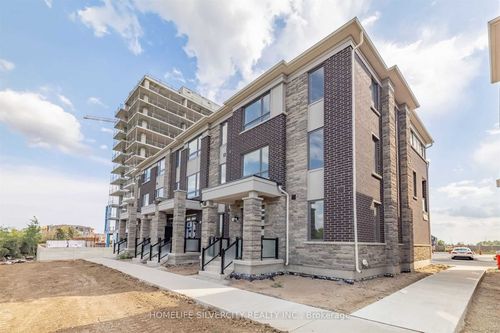 15 Summer Wind Lane, Brampton, ON, L7A5J2 | Card Image