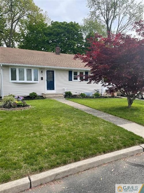 7 Burnham Rd, East Brunswick, NJ, 08816-3819 | Card Image