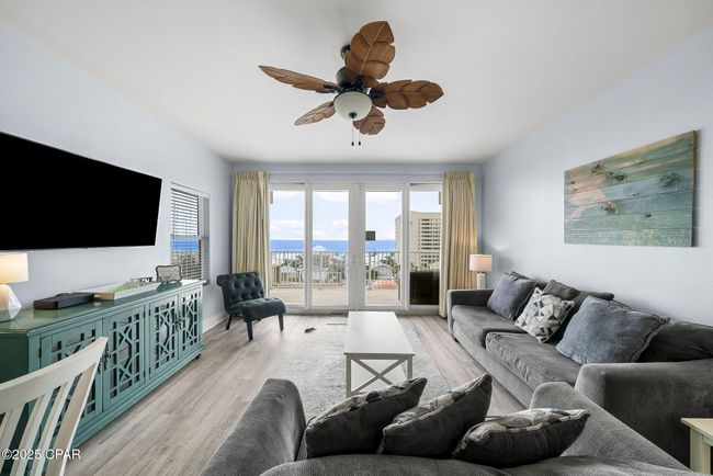501 - 9860 S Thomas Dr, Condo with 3 bedrooms, 3 bathrooms and null parking in Panama City Beach FL | Image 9