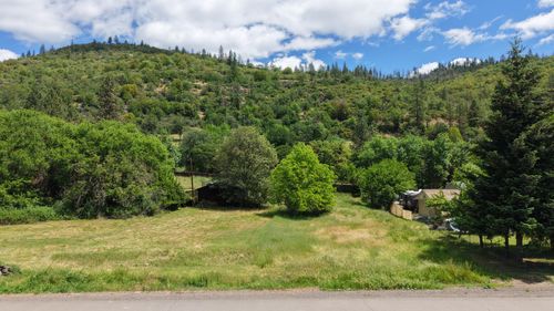 20140 Highway 62, Shady Cove, OR, 97539-9410 | Card Image