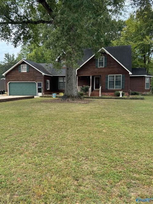 100 Glenn Dr, Moulton, AL, 35650-1449 | Card Image