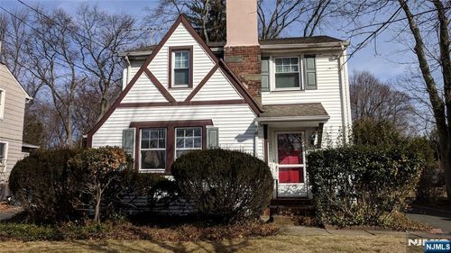 292 Wiley Pl, Wyckoff, NJ, 07481-2834 | Card Image