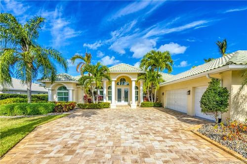 1716 Coconut Dr, Fort Pierce, FL, 34949-3439 | Card Image