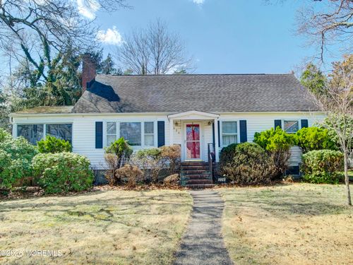 224 Chatham Ave, Oakhurst, NJ, 07755-1311 | Card Image
