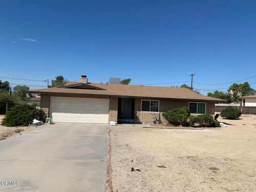 18534 Symeron Rd, Apple Valley, CA, 92307-4602 | Card Image