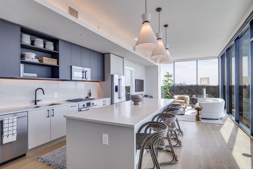 710-8119 Douglas Avenue, Dallas, TX, 75225 | Card Image