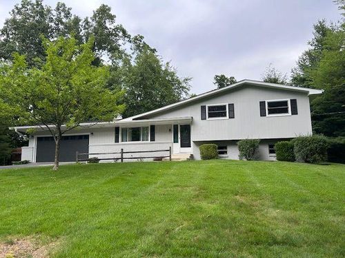 399 Pleasantview Dr, Granville, OH, 43023-9541 | Card Image