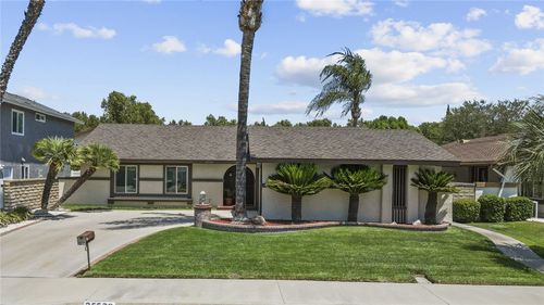 25530 Meadow Mont St, Valencia, CA, 91355-2941 | Card Image