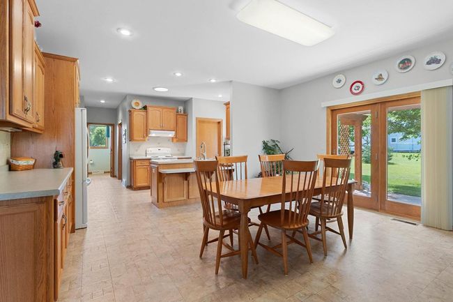 1374 Angels Path, House other with 5 bedrooms, 4 bathrooms and null parking in LEDGEVIEW WI | Image 12