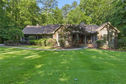 5055 Meadowbrook Cir, Suwanee, GA, 30024-1962 | Card Image