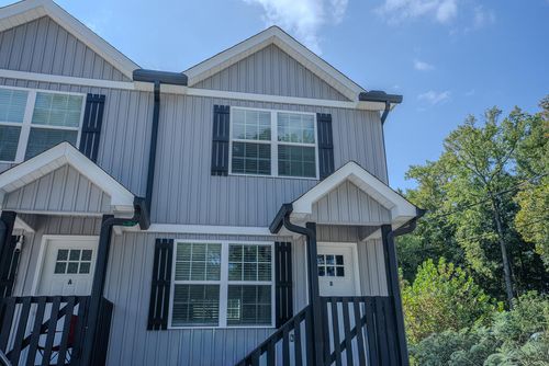 124 Callahan Cavender Rd Se, Dalton, GA, 30721-5267 | Card Image