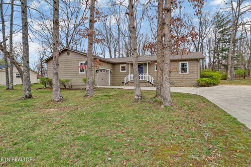 115 Eagle Ln, Crossville, TN, 38558-7167 | Card Image