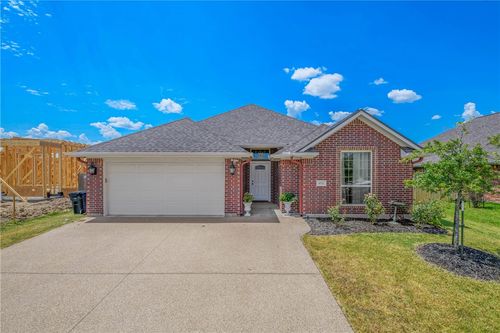 1011 Dove Chase Ln, College Station, TX, 77845-8686 | Card Image
