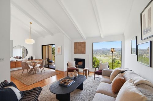16 Chaucer Court, Mill Valley, CA, 94941 | Card Image