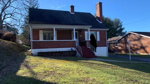 2008 Hemlock Hl, Bluefield, WV, 24701-4528 | Card Image