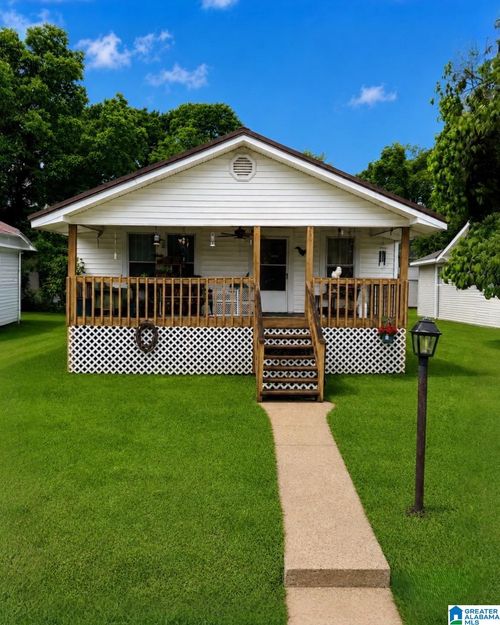 1612 27th Ave N, HUEYTOWN, AL, 35023-3327 | Card Image
