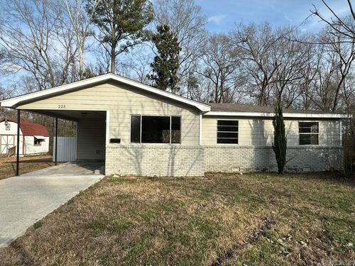 225 Laurel St, Jacksonville, AR, 72076-3803 | Card Image