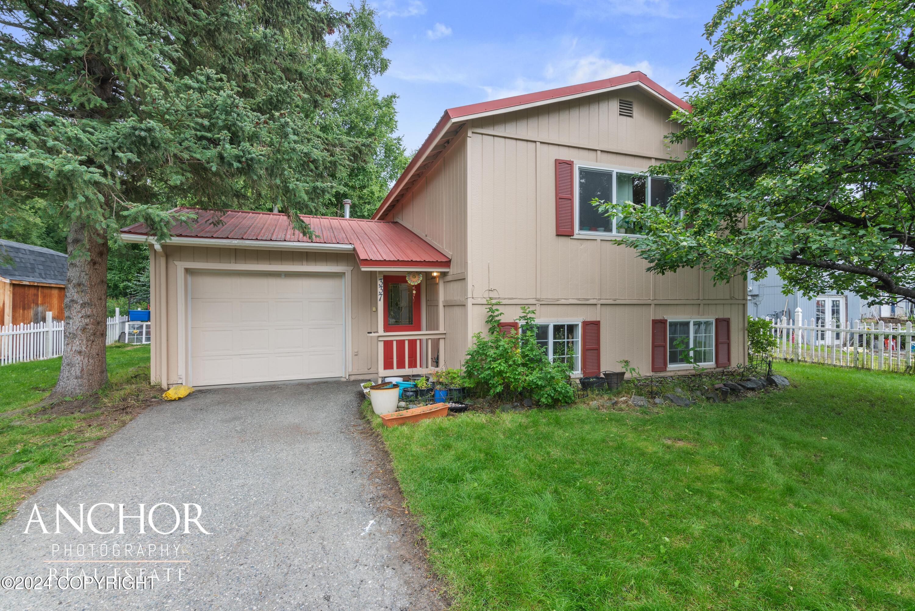 Independence St, Palmer, AK 99645